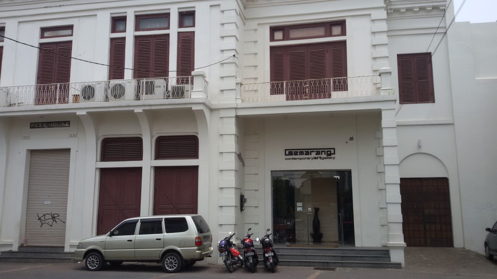 Galeri Semarang yg memanfaatkan salah satu gedung tua di kawasan kota lama Semarang