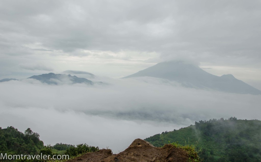 sayang ketutupan kabut pemandangannya :(