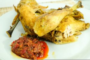 ayam ungkep salam laos + sambel.... yummyyy....