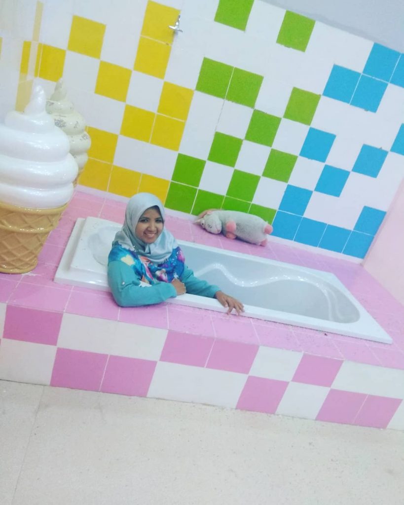 ice cream world semarang